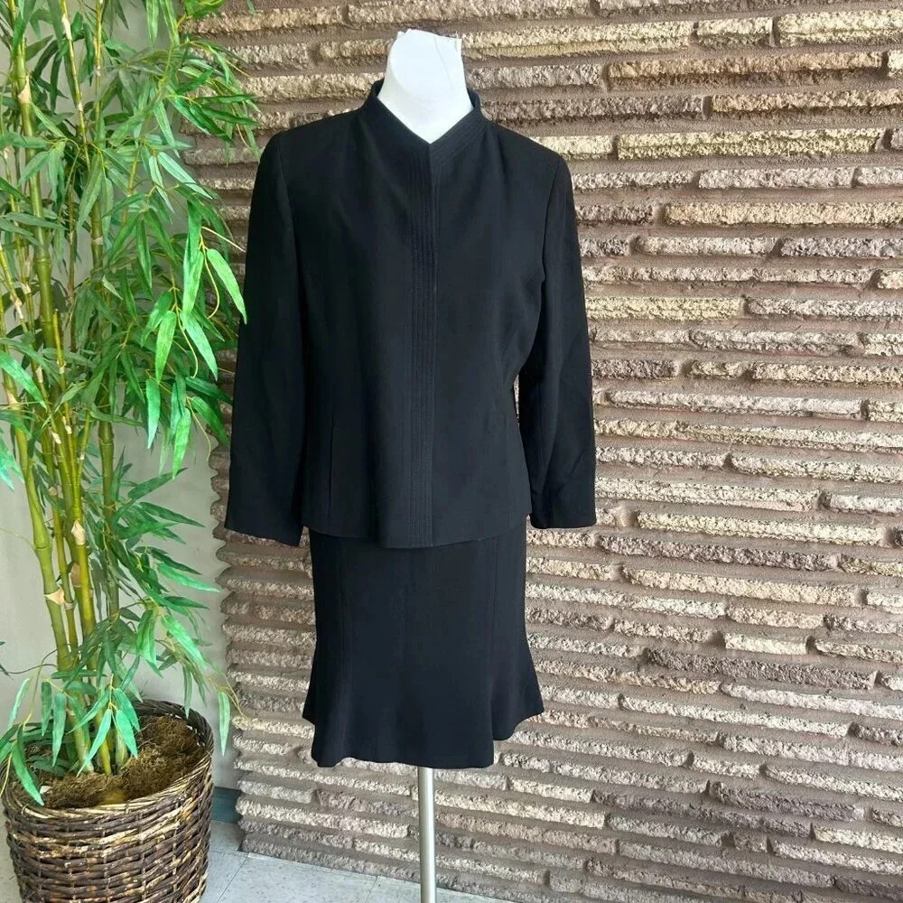 Doncaster Classic Black Suit With Pencil Straight Skirt Hidden Placket Size 12